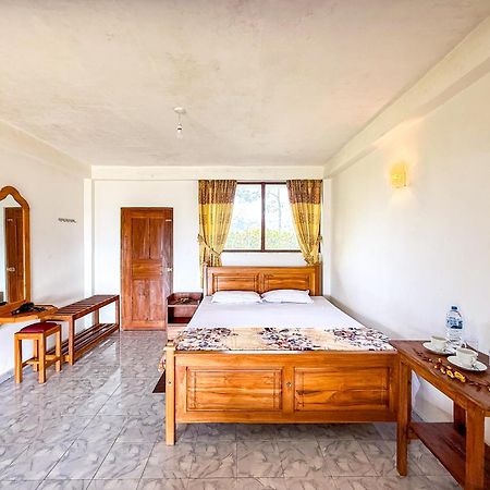 Ella Mountain Palace Luaran gambar