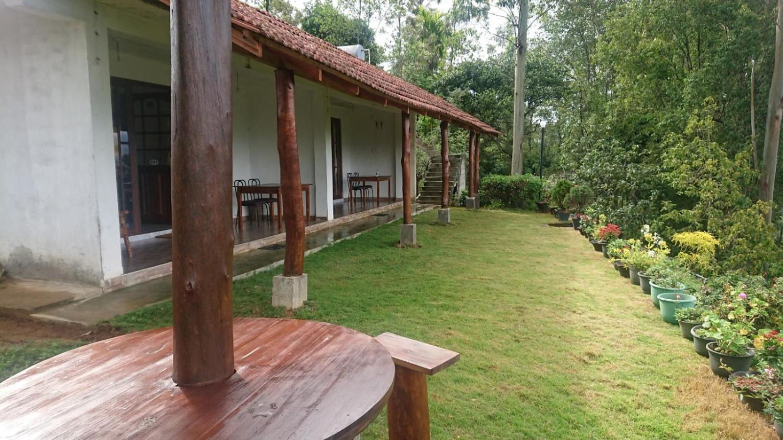 Ella Mountain Palace Luaran gambar