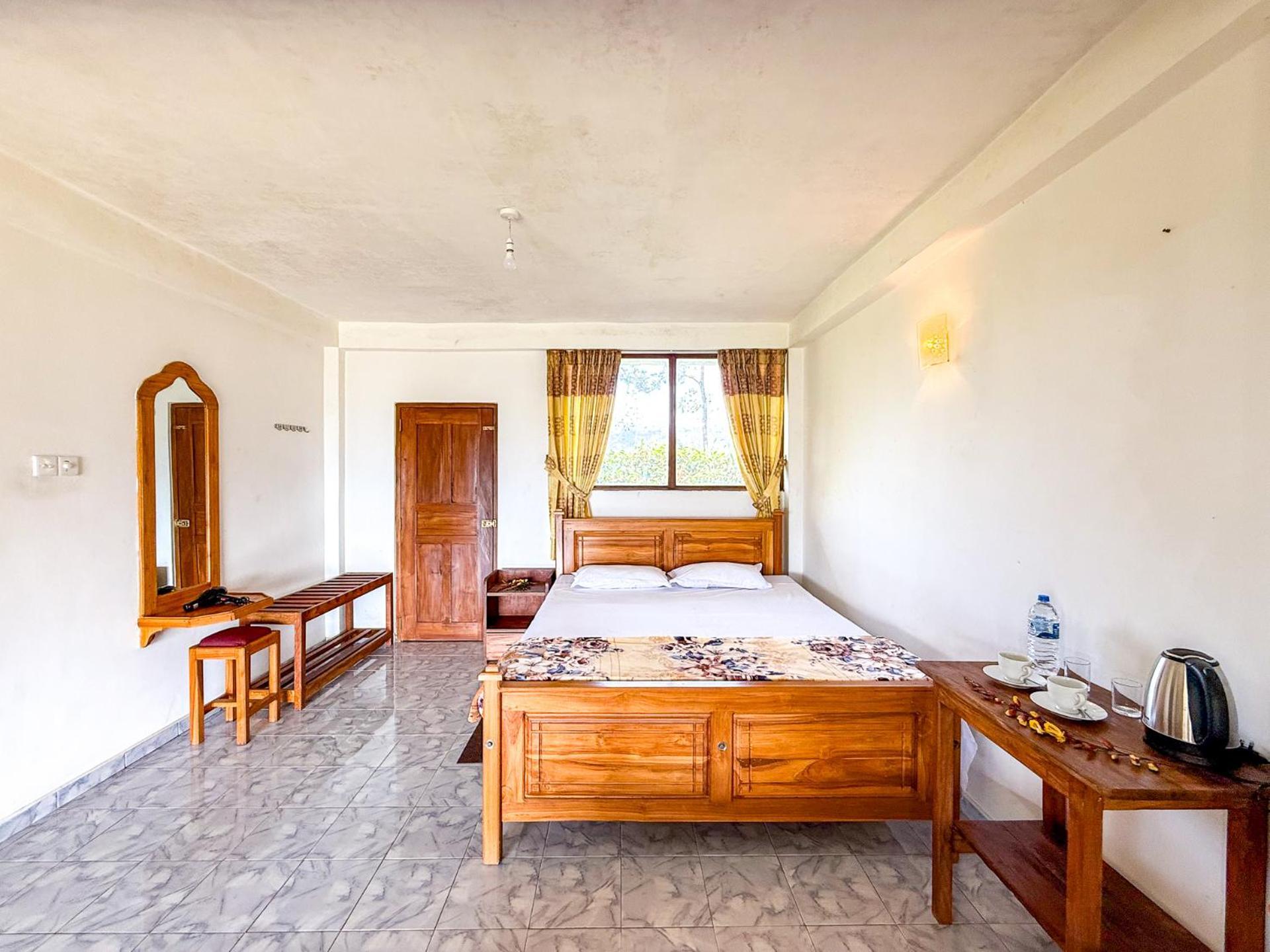 Ella Mountain Palace Luaran gambar