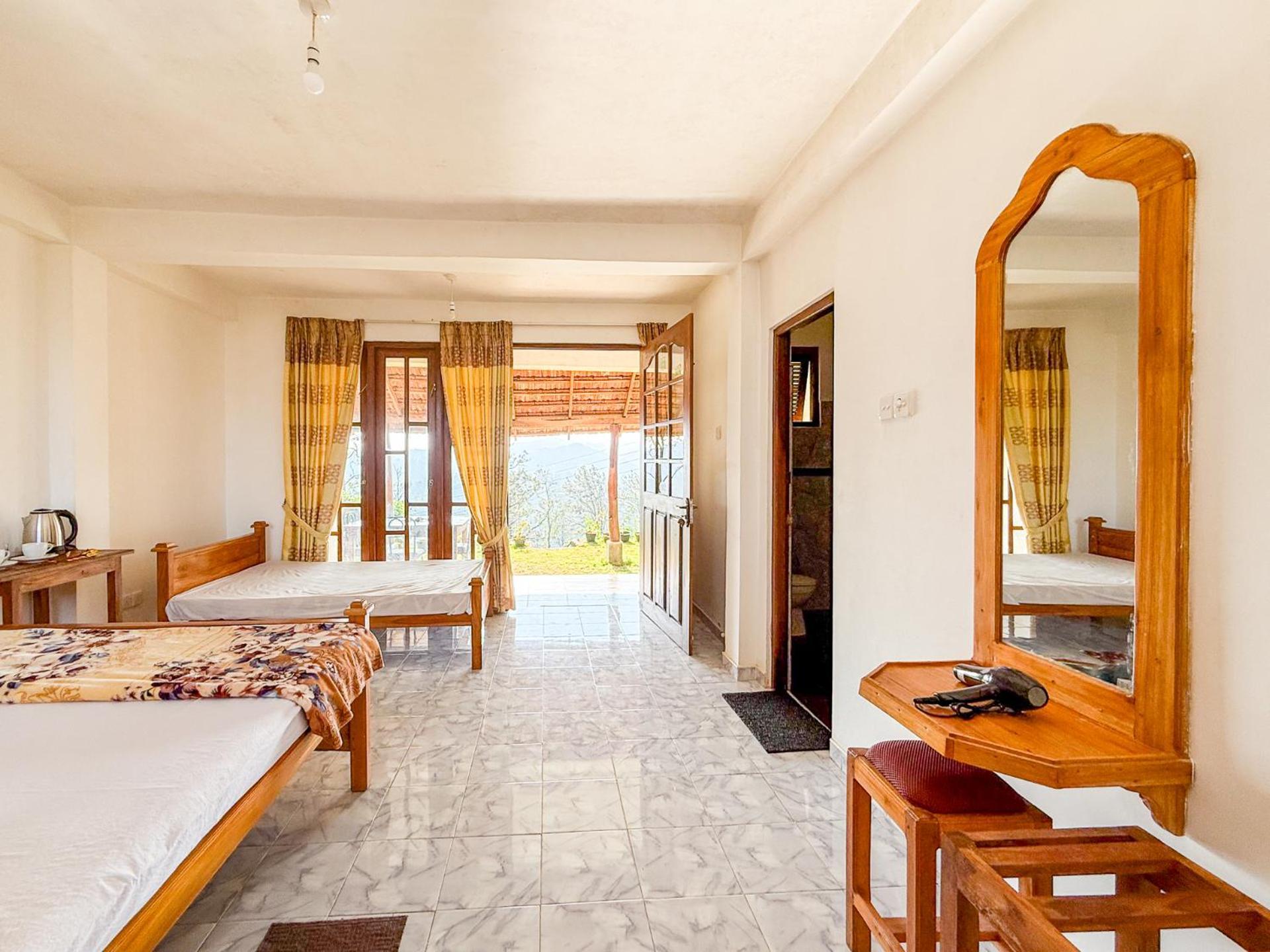Ella Mountain Palace Luaran gambar