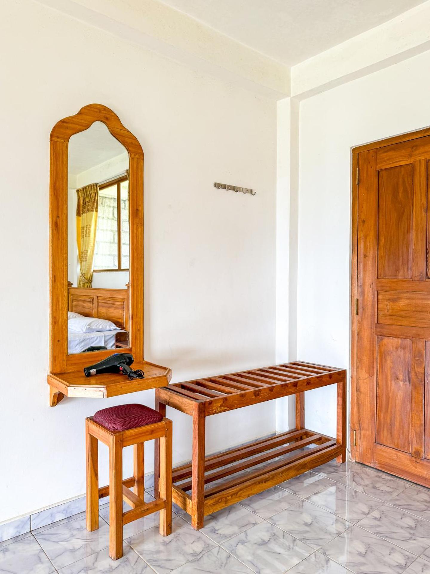 Ella Mountain Palace Luaran gambar